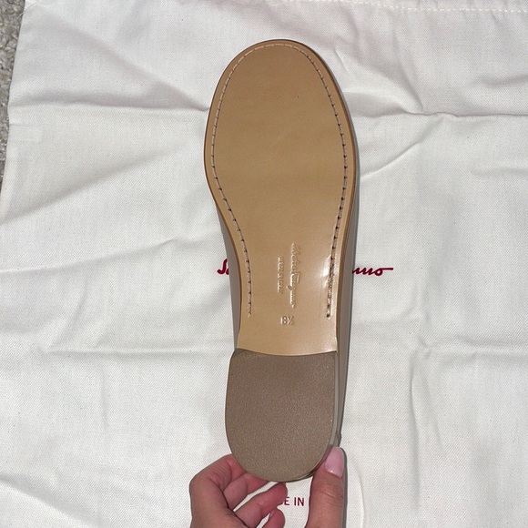 Women’s Salvatore Ferragamo shoes - Picture 4 of 5